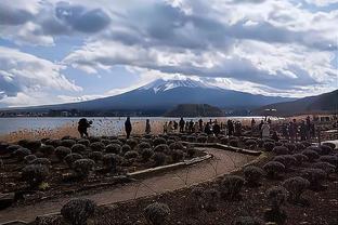 阿姆拉巴特谈战利物浦：主场确实对我们帮助很大，希望球队能取胜